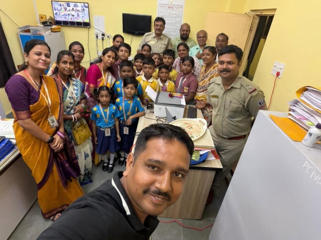 Students and staff of Bhaskar Children Academy on a community outreach visit